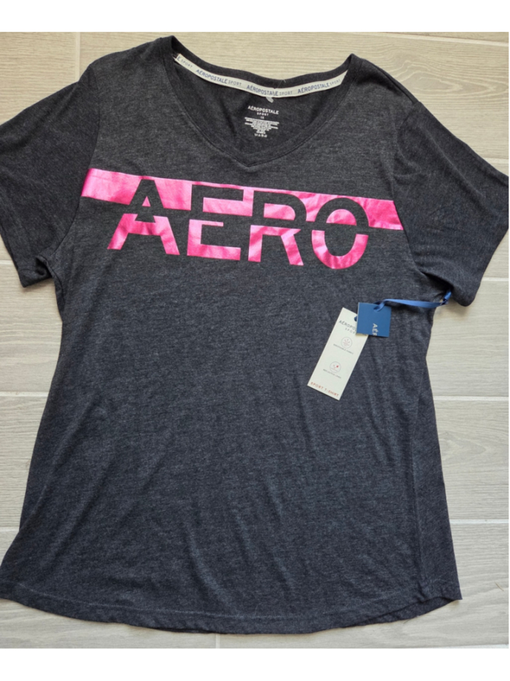 Women's Aeropostale Gray Pink Logo Short Sleeve Tee Plus 1X